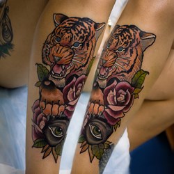 Тигр с розой и глазом
