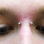 Пирсинг межбровья (Mid-Brow Piercing)