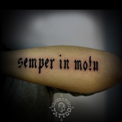 Semper in motu